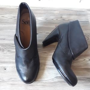 Sofft Freeda Heeled Leather Ankle Booties 8.5